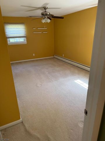 320 Sidney Rd, Franklin Twp., NJ 08867