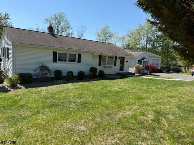 320 Sidney Rd, Franklin Twp., NJ 08867