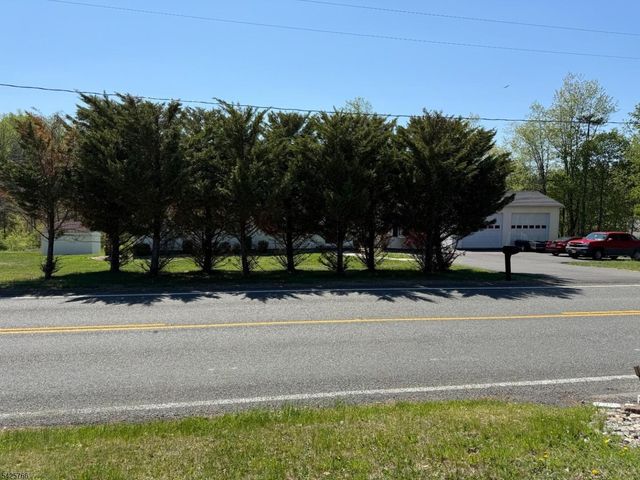 320 Sidney Rd, Franklin Twp., NJ 08867