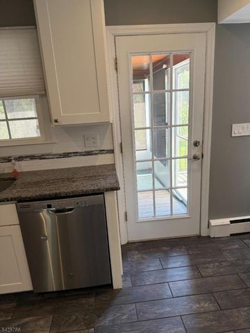 320 Sidney Rd, Franklin Twp., NJ 08867