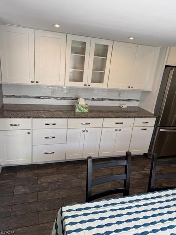 320 Sidney Rd, Franklin Twp., NJ 08867