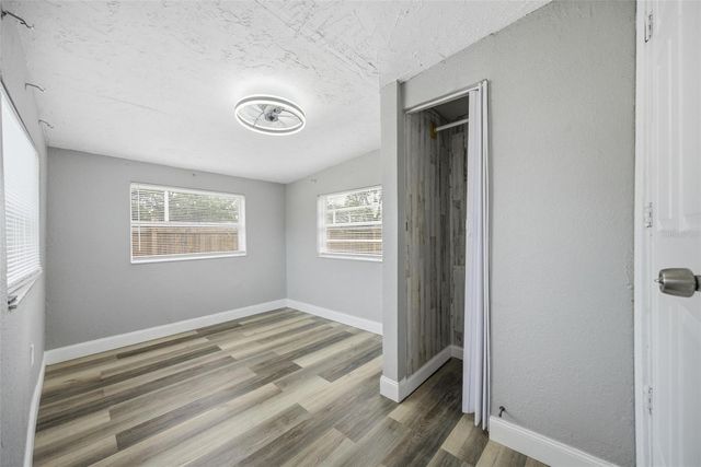 605 S S DISSTON AVE, Tarpon Springs, FL 34689