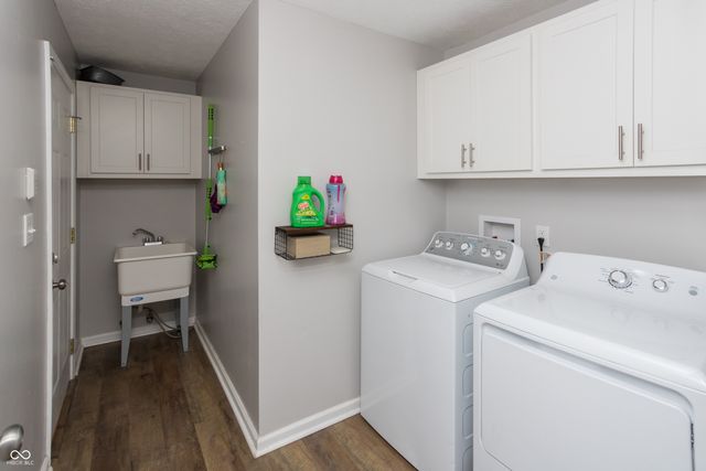 140 Appletree Row, Greenwood, IN 46142
