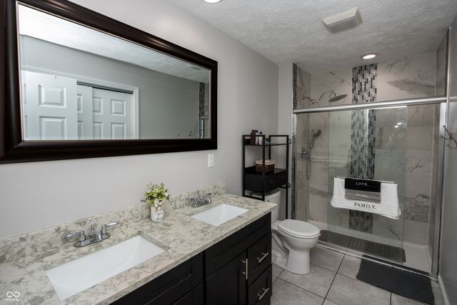 140 Appletree Row, Greenwood, IN 46142
