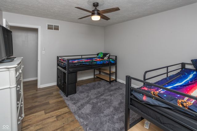 140 Appletree Row, Greenwood, IN 46142