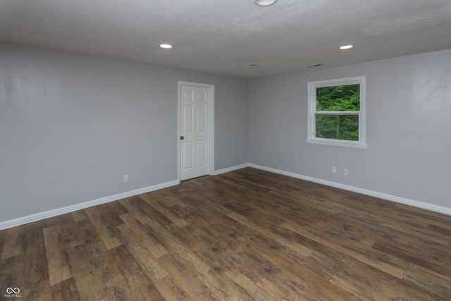 140 Appletree Row, Greenwood, IN 46142