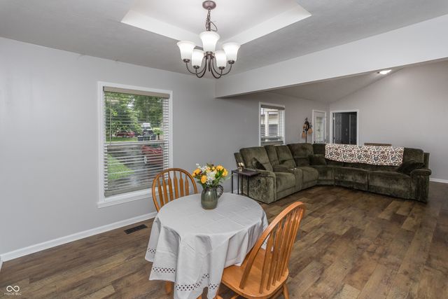 140 Appletree Row, Greenwood, IN 46142