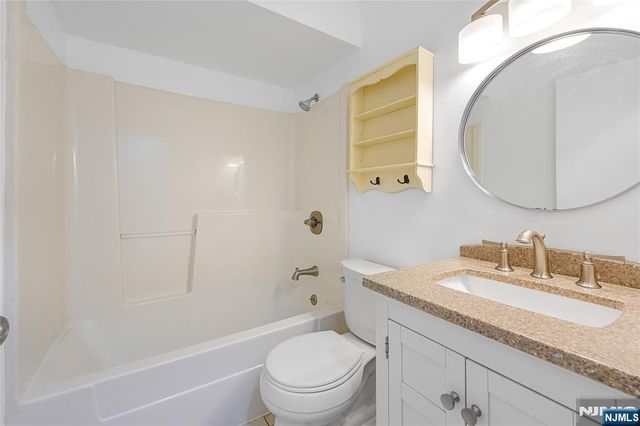 308-310 Passaic Avenue 402, Harrison, NJ 07032