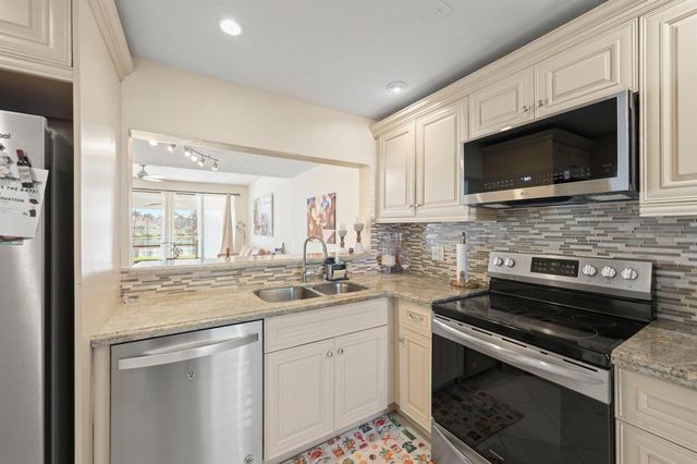 8634 Via Reale 3, Boca Raton, FL 33496