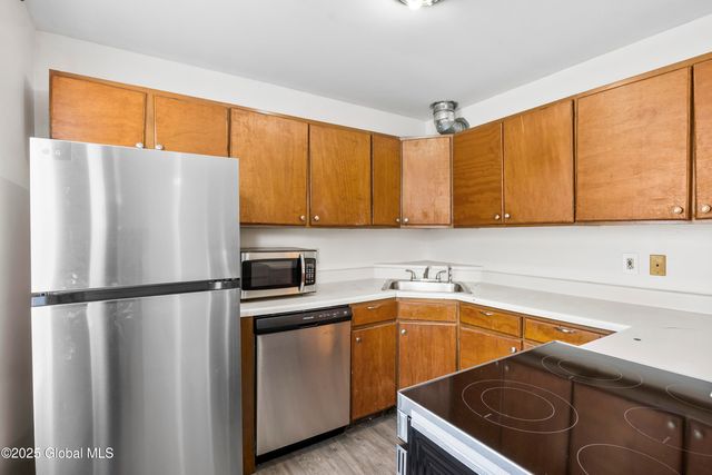 24 Delaware Street, Albany, NY 12202