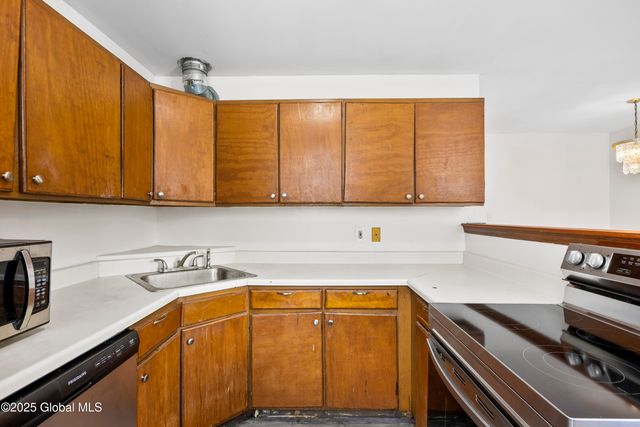 24 Delaware Street, Albany, NY 12202