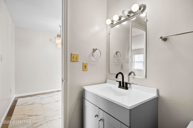 24 Delaware Street, Albany, NY 12202