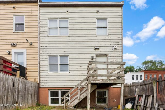 24 Delaware Street, Albany, NY 12202