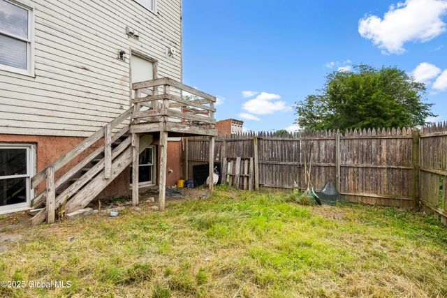 24 Delaware Street, Albany, NY 12202