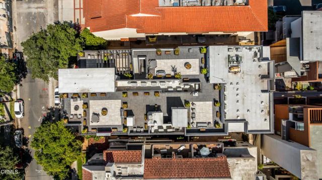 150 S Oak Knoll Avenue 303, Pasadena, CA 91101