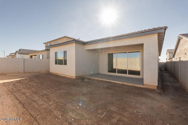 2124 E Mill Road, San Tan Valley, AZ 85140