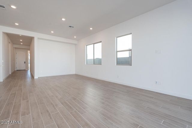 2124 E Mill Road, San Tan Valley, AZ 85140