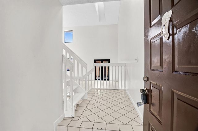 1013 SW 112th Ter, Pembroke Pines, FL 33025