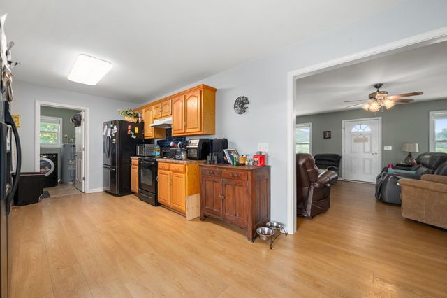 2046 Kennedy Creek Rd, Auburntown, TN 37016