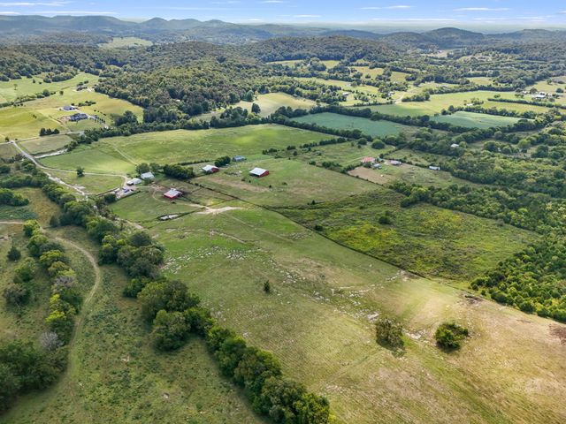 2046 Kennedy Creek Rd, Auburntown, TN 37016