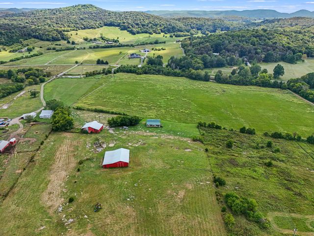 2046 Kennedy Creek Rd, Auburntown, TN 37016