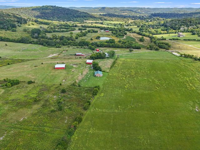 2046 Kennedy Creek Rd, Auburntown, TN 37016