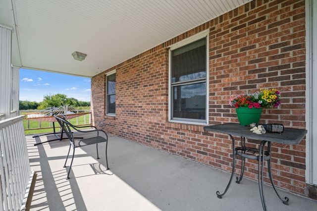 2046 Kennedy Creek Rd, Auburntown, TN 37016