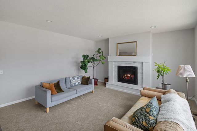 561 14th Street NW, New Brighton, MN 55112