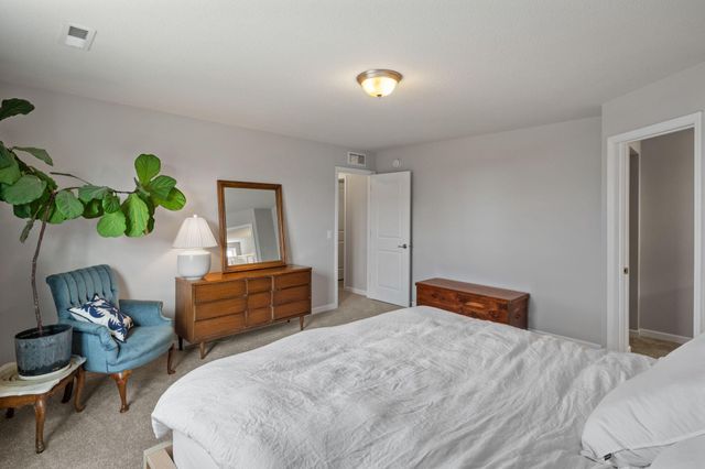 561 14th Street NW, New Brighton, MN 55112