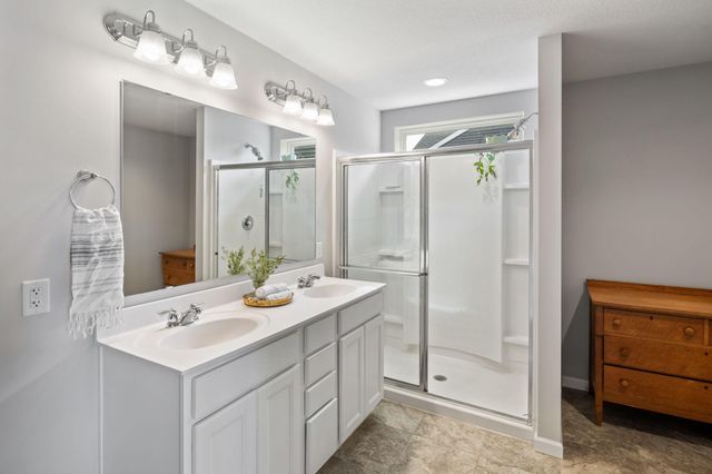 561 14th Street NW, New Brighton, MN 55112