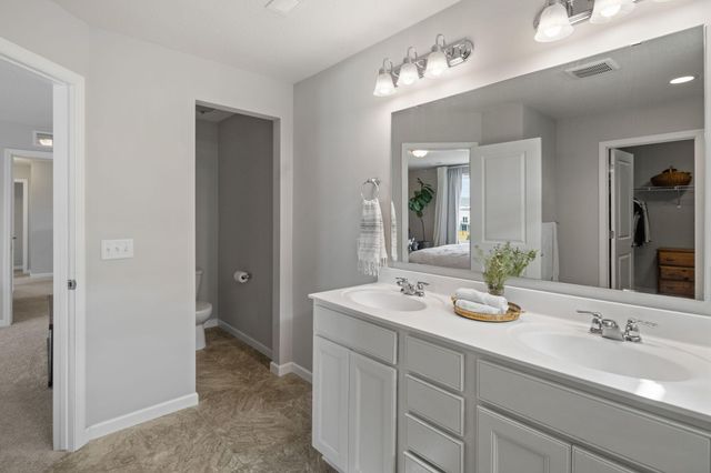 561 14th Street NW, New Brighton, MN 55112