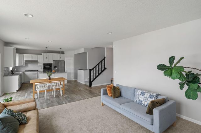 561 14th Street NW, New Brighton, MN 55112