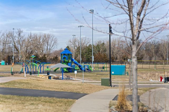 561 14th Street NW, New Brighton, MN 55112