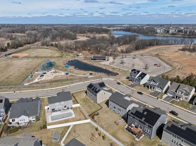 561 14th Street NW, New Brighton, MN 55112