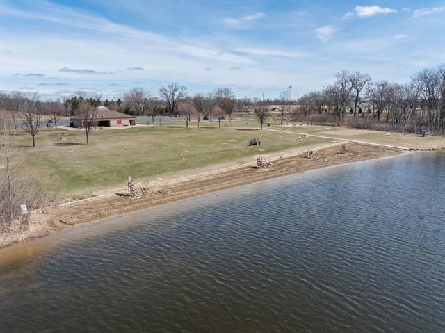 561 14th Street NW, New Brighton, MN 55112