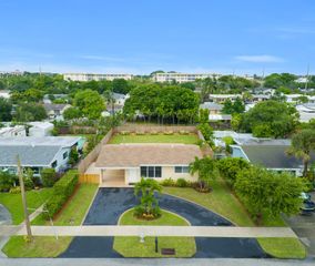 245 SW 3RD ST, Boca Raton, FL 33432