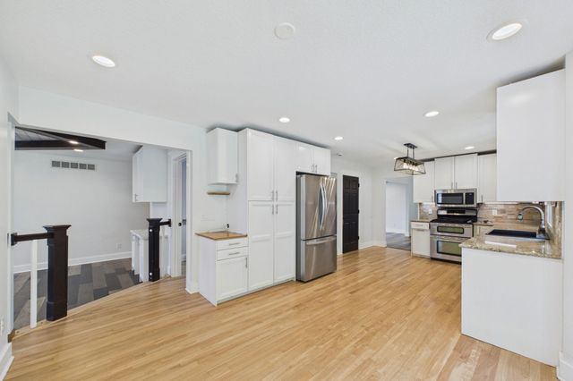 2209 Beacon Drive SW, Rochester, MN 55902