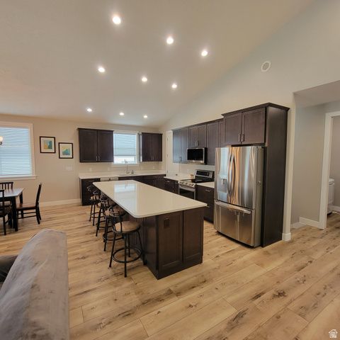 252 W 4950 S, Washington Terrace, UT 84405