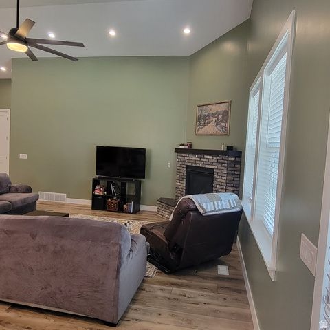 252 W 4950 S, Washington Terrace, UT 84405