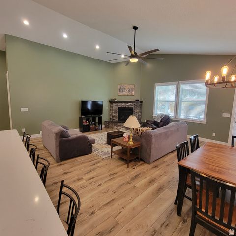 252 W 4950 S, Washington Terrace, UT 84405