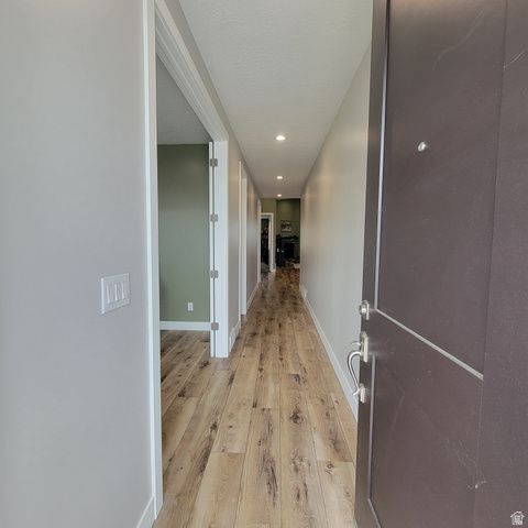 252 W 4950 S, Washington Terrace, UT 84405