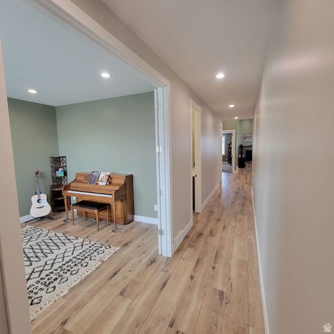 252 W 4950 S, Washington Terrace, UT 84405