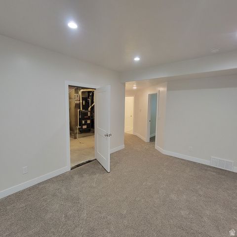 252 W 4950 S, Washington Terrace, UT 84405