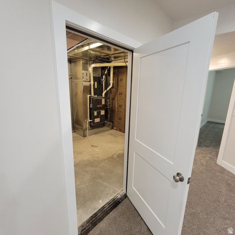 252 W 4950 S, Washington Terrace, UT 84405