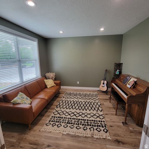 252 W 4950 S, Washington Terrace, UT 84405