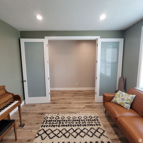252 W 4950 S, Washington Terrace, UT 84405
