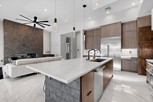 416 Bledsoe Road NW, Albuquerque, NM 87107