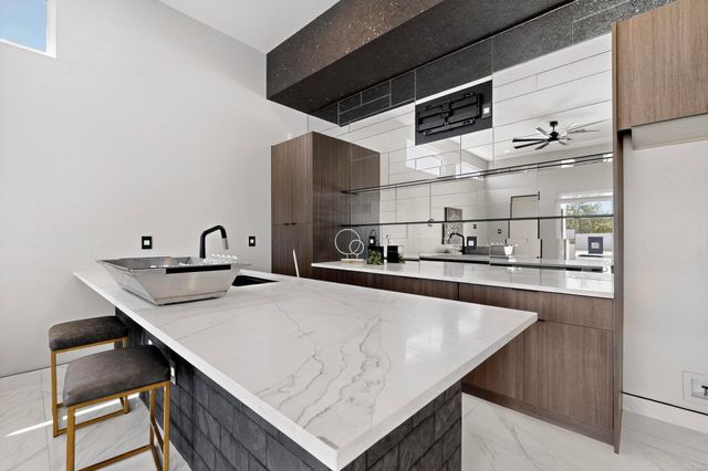 416 Bledsoe Road NW, Albuquerque, NM 87107