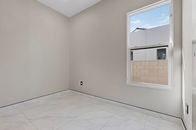 416 Bledsoe Road NW, Albuquerque, NM 87107