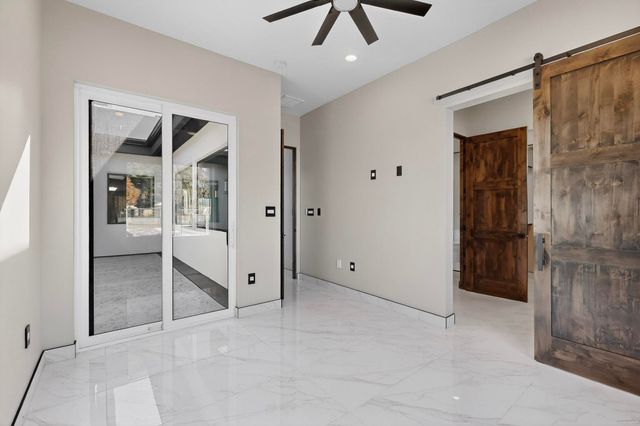 416 Bledsoe Road NW, Albuquerque, NM 87107